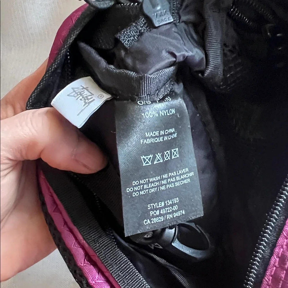 Stussy Diamond Ripstop Pouch Berry - Picture 9 of 14